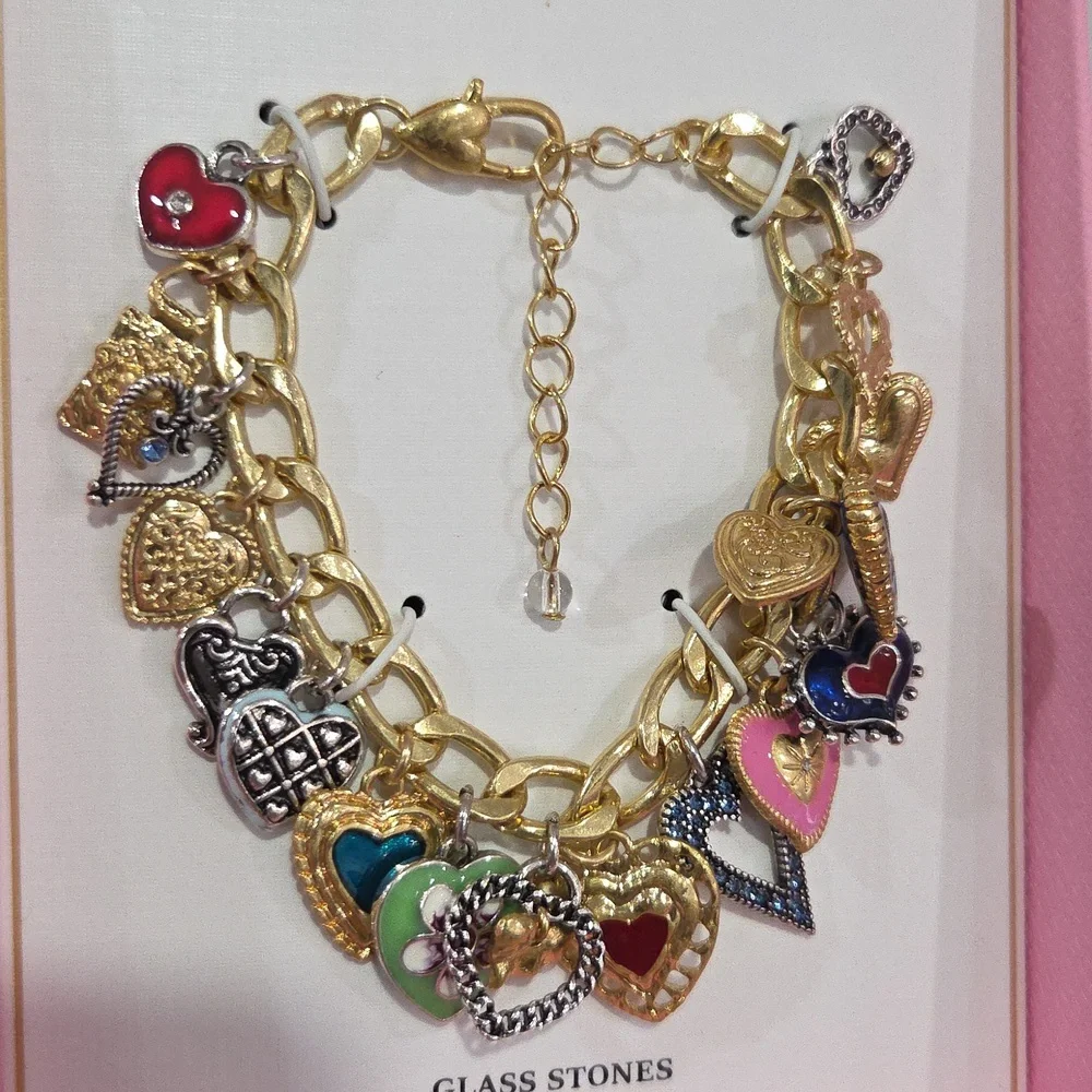 💕🔹️Piper K Beautiful Gold Tone  Multi-Color Heart Charm Glass Stones Bracelet - Picture 5 of 7